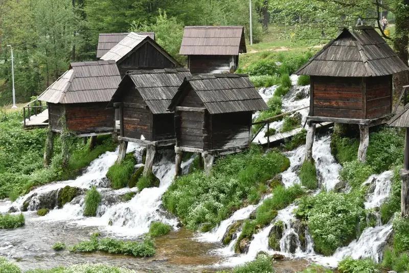 11 günde Bosna