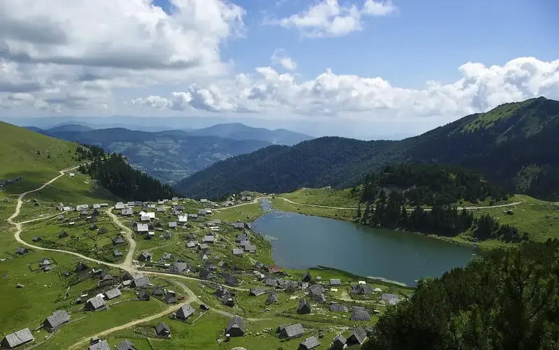 Prokoško Gölü ve Fojnica gezi rehberi